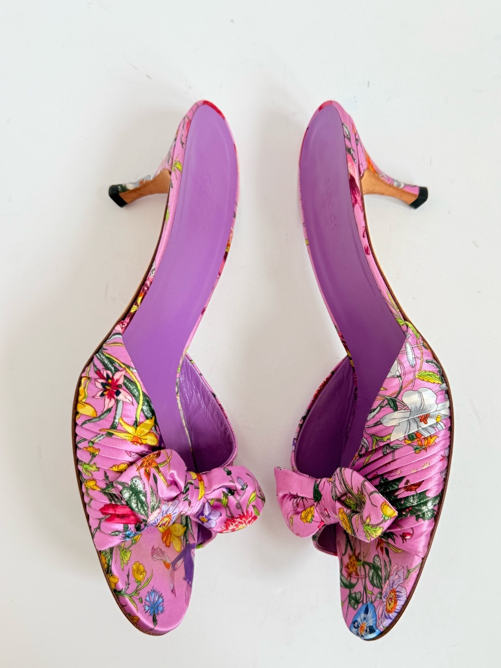 Gucci Flora Satin Bow Mule Heels Pink Cyclamen Floral Sandals US 9 Vintage Y2K - Picture 5 of 13
